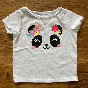🌼FREE with bundle of 3+ items!🌼 Baby girl Tshirt